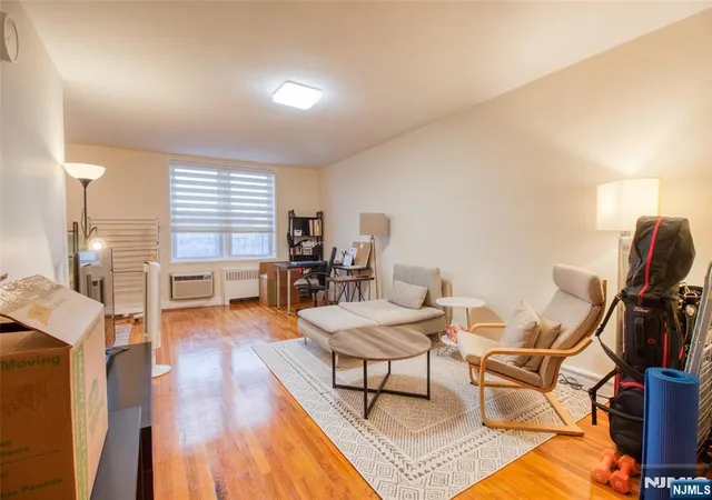 2160-center-ave-4s-fort-lee-nj-07024/hzid_dbd6d111
