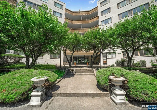 1375-river-rd-2b-edgewater-nj-07020/hzid_3cec10e6