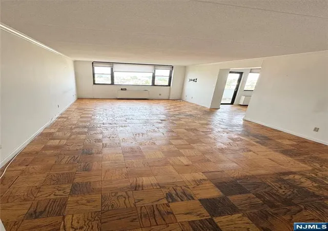 250-gorge-17i-cliffside-park-nj-07010/hzid_6674d330