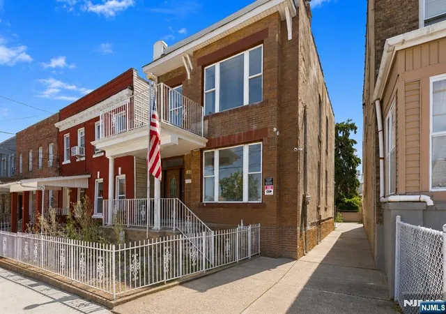 221-54th-st-west-new-york-nj-07093/hzid_477a3f20