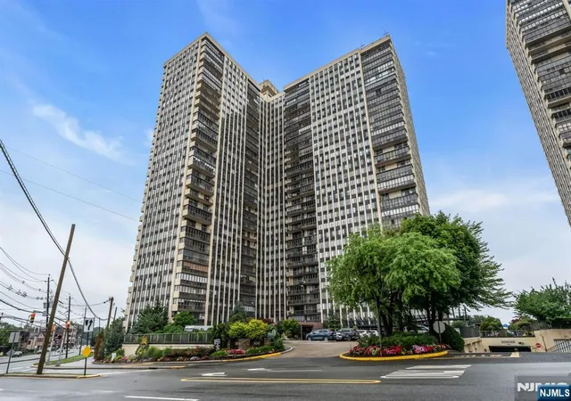300-winston-dr-2523-cliffside-park-nj-07010/hzid_a6386683