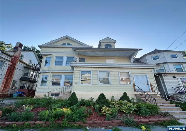 662-664-29th-street-paterson-nj-07504/hzid_094189b1