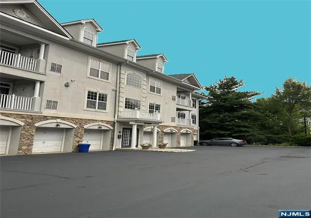 4-quarry-dr-b3-woodland-park-nj-07424/hzid_62ab5297