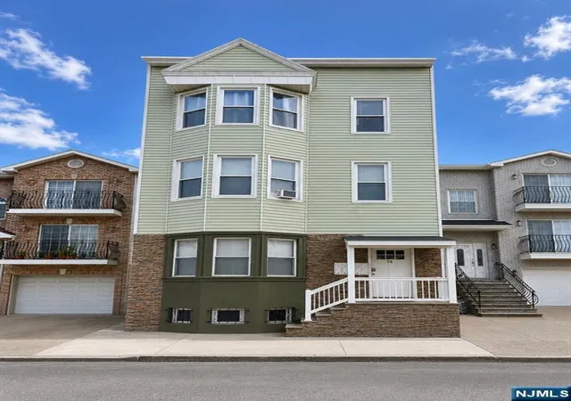 74-chambers-st-newark-nj-07105/hzid_32e61a88