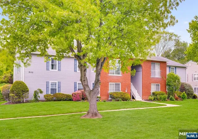 502-harding-rd-2-freehold-twp-nj-07728/hzid_876afbb1