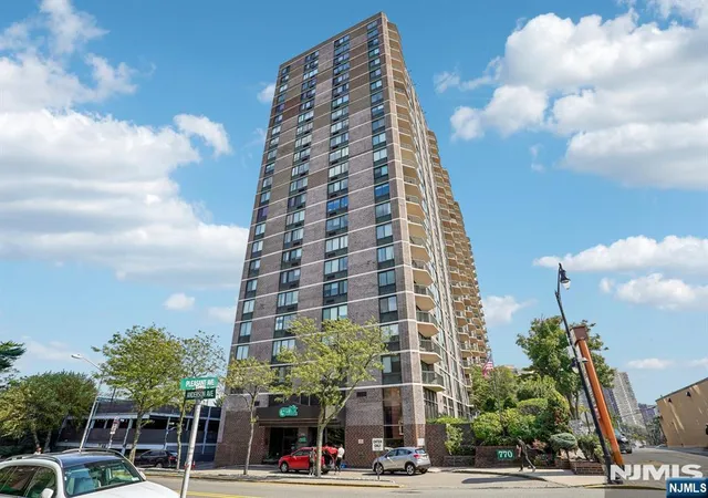 770-anderson-ave-11c-cliffside-park-nj-07010/hzid_88f0907e