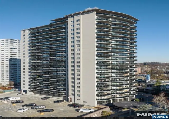 2077-center-ave-7j-fort-lee-nj-07024/hzid_5ba0f8f1