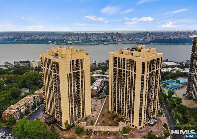 800-palisade-ave-807-fort-lee-nj-07024/hzid_fca9d9af