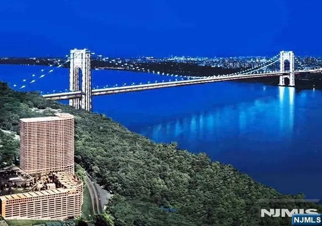 100-old-palisade-rd-1505-fort-lee-nj-07024/hzid_8c9748e7