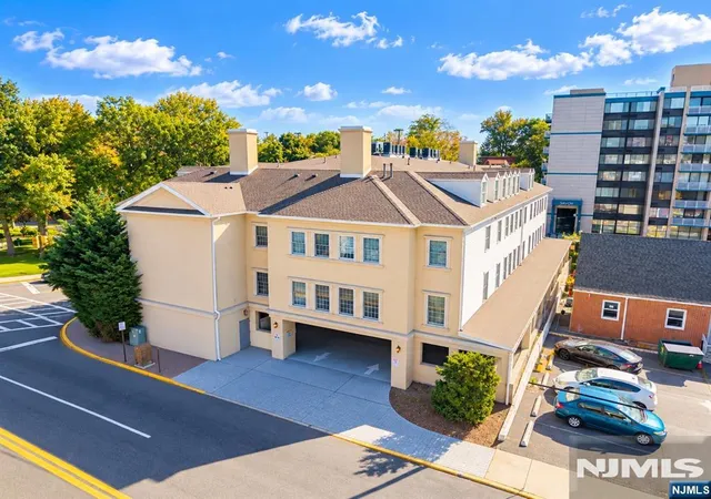 180-edgewater-rd-1a-cliffside-park-nj-07010/hzid_b93246f1