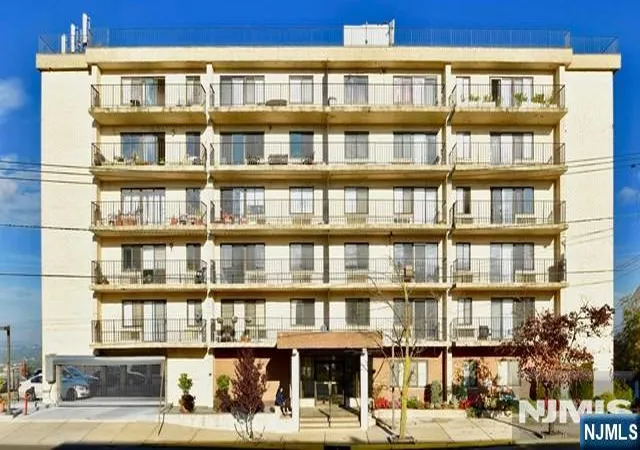 233-12th-2a-palisades-park-nj-07650/hzid_bc4db8f2