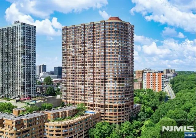 100-old-palisade-rd-1813-fort-lee-nj-07024/hzid_c45ba27d