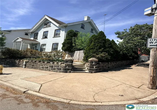 704-pawnee-st-bethlehem-pa-18015/hzid_1d0cf55c