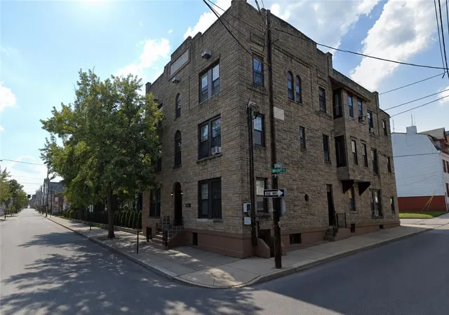 439-w-walnut-st-allentown-pa-18102/hzid_1a6cca58