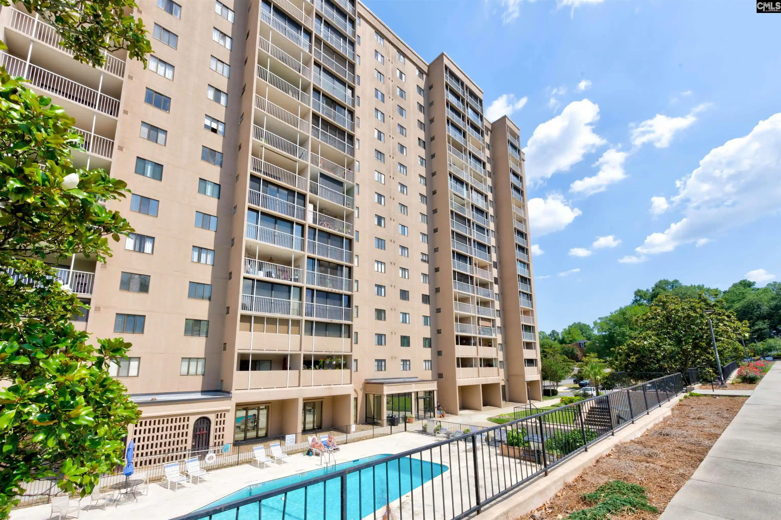 1825-st-julian-pl-8-b-columbia-sc-29204/hzid_c2f534d2