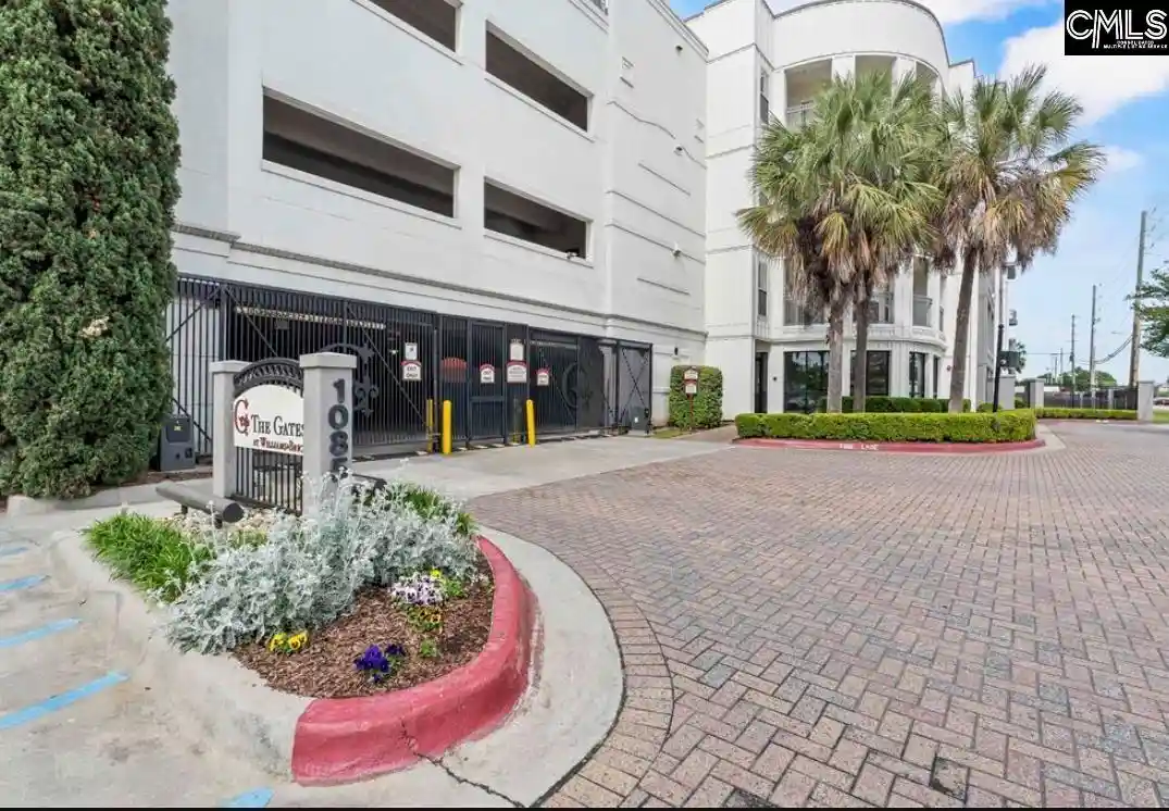 1085-shop-327-columbia-sc-29201/hzid_172de1da