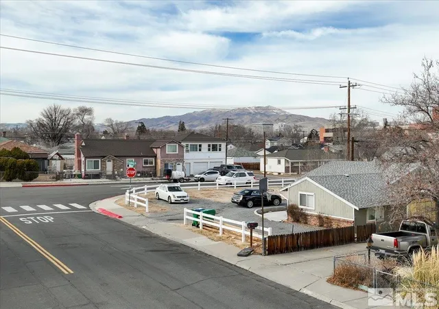 760-balzar-cir-reno-nv-89502/hzid_c9eb886f