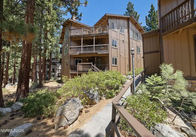 100-lake-village-dr-d-stateline-nv-89449/hzid_fffebe96