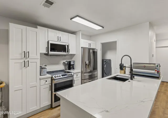 3230-wedekind-rd-97-sparks-nv-89431/hzid_fdc05671