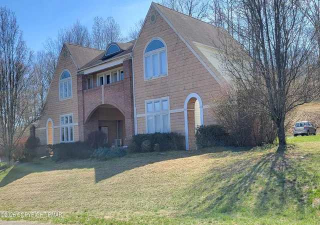 115-imperial-dr-101-east-stroudsburg-pa-18302/hzid_604327de