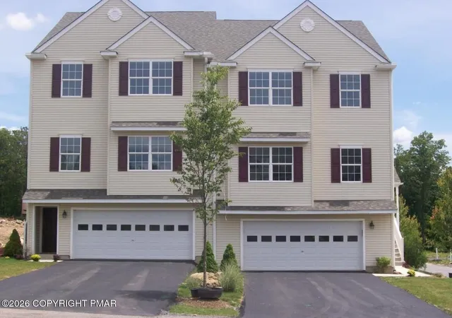 1052-alliance-dr-hazleton-pa-18202/hzid_8bb208c2
