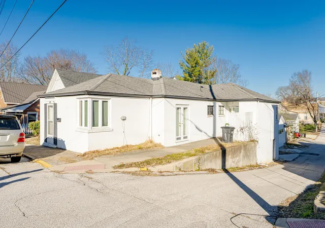 210-briar-cliff-st-frankfort-ky-40601/hzid_2c7a1f56