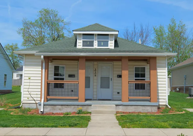 229-e-oak-st-nicholasville-ky-40356/hzid_e26a3562