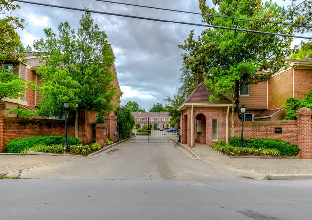 541-w-short-st-3-lexington-ky-40507/hzid_9d8d9c6a