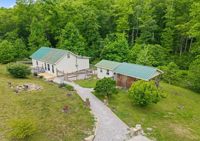 2585-hazel-patch-rd-east-bernstadt-ky-40729/hzid_f3504efd