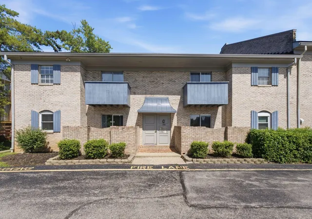 1092-armstrong-mill-rd-b-lexington-ky-40517/hzid_694ee19e