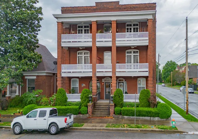 233-n-6th-st-203-paducah-ky-42001/hzid_92a60eca