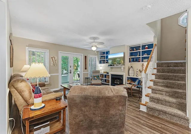 207-hursthaven-ct-grand-rivers-ky-42045/hzid_801b4625