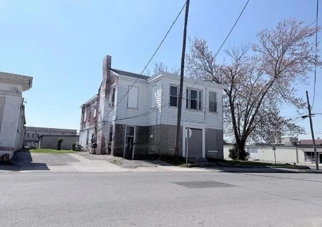 702-s-clay-st-hopkinsville-ky-42240/hzid_fbed3535