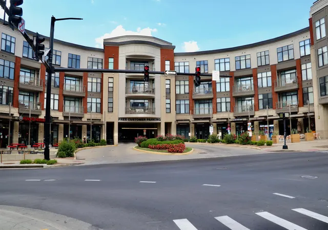 220-cedar-st-107-lexington-ky-40508/hzid_20e5d1df