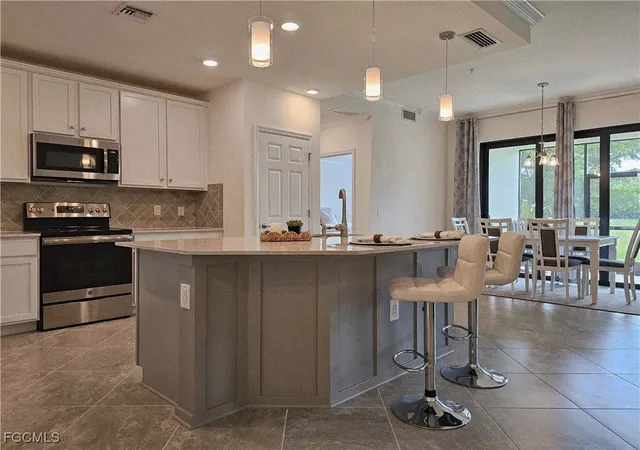 11768-grand-belvedere-way-103-fort-myers-fl-33913/hzid_995ad53e