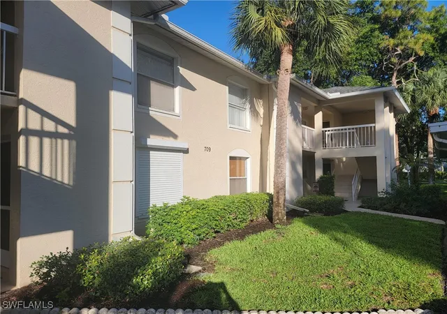 709-landover-cir-203-naples-fl-34104/hzid_a47af1e4