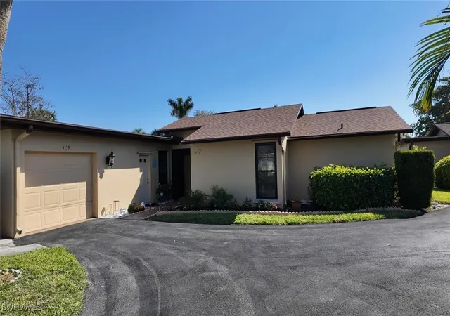 4139 Lakewood Blvd