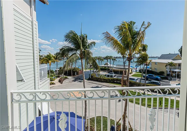 1001-10th-ave-s-f2-naples-fl-34102/hzid_abb52b22