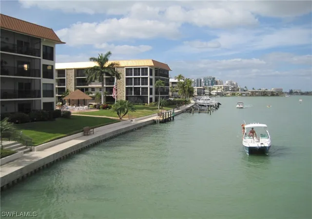 2900-gulf-shore-blvd-n-302-naples-fl-34103/hzid_ac9cb94a