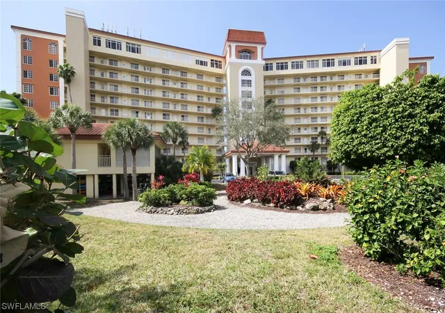 13105-vanderbilt-dr-902-naples-fl-34110/hzid_e0baa7b8