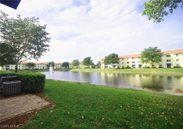 8244-key-royal-cir-613-naples-fl-34119/hzid_9b959db2