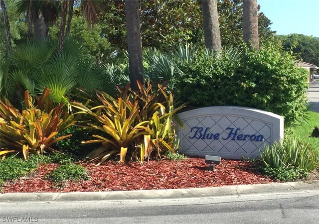 7808-regal-heron-cir-2-203-naples-fl-34104/hzid_015d930e