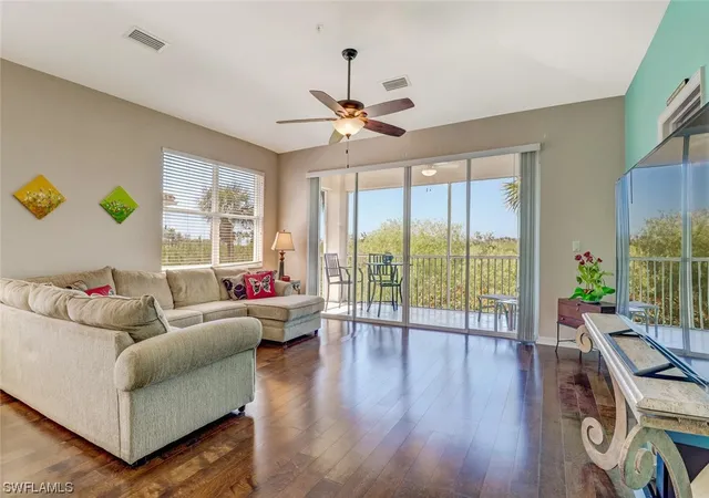 8335-whisper-trace-way-g-201-naples-fl-34114/hzid_03dcd267