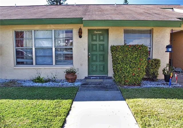 4706-se-4th-pl-13-cape-coral-fl-33904/hzid_fbb78596