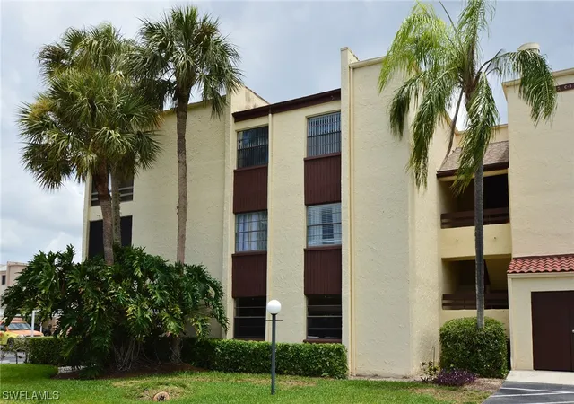 3635-boca-ciega-dr-203-naples-fl-34112/hzid_c1c1797a