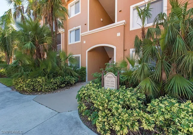 1835-florida-club-cir-3204-naples-fl-34112/hzid_cafaff7d