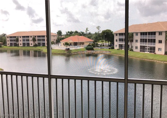 7822-great-heron-way-304-naples-fl-34104/hzid_f9542923