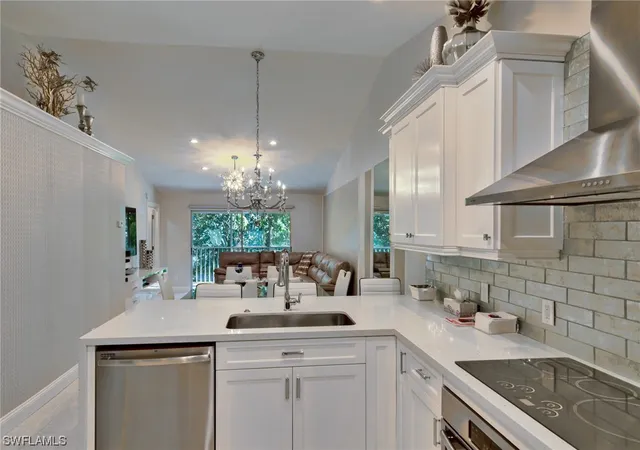 1714-kings-lake-blvd-2-201-naples-fl-34112/hzid_d66e9bfd