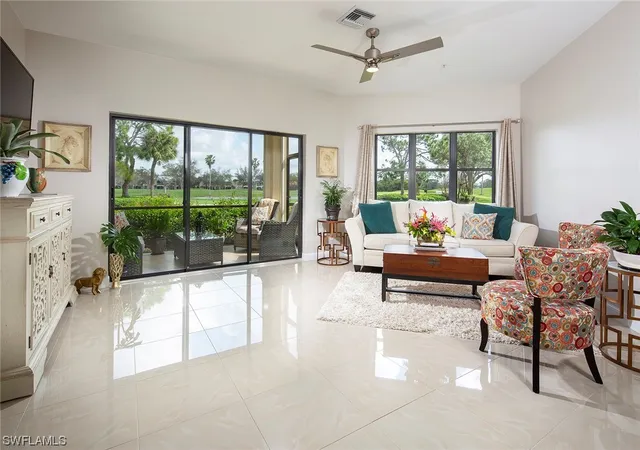 200-vintage-cir-d-104-naples-fl-34119/hzid_9e71680f