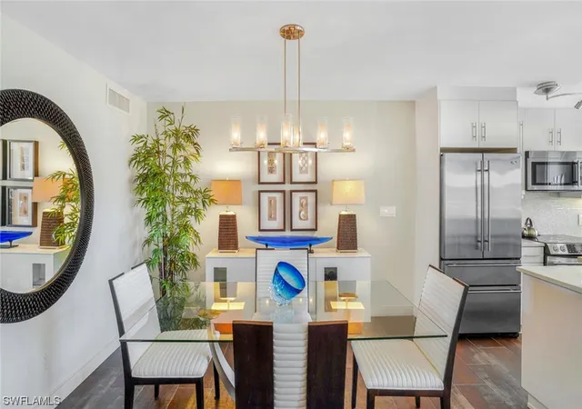 2900-gulf-shore-blvd-n-403-naples-fl-34103/hzid_371b92e2